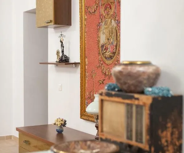 Batistei Bourgeois Апартаменти *