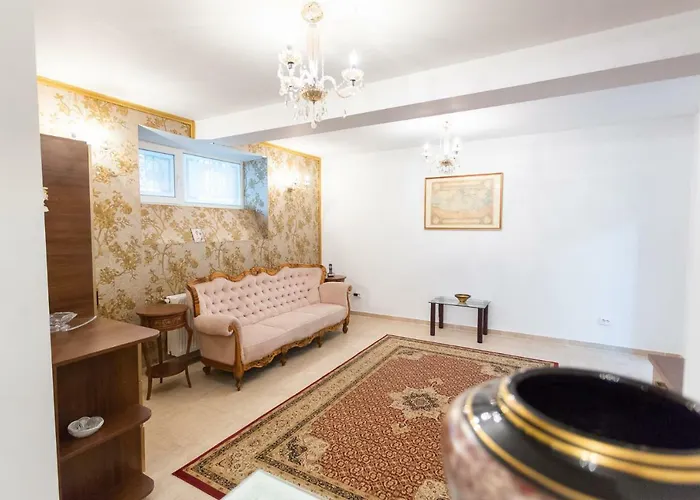 Batistei Bourgeois Apartment Bucharest